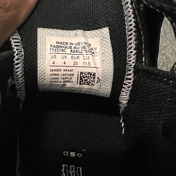 Baby leather Converse sneakers - Picture 2 of 5